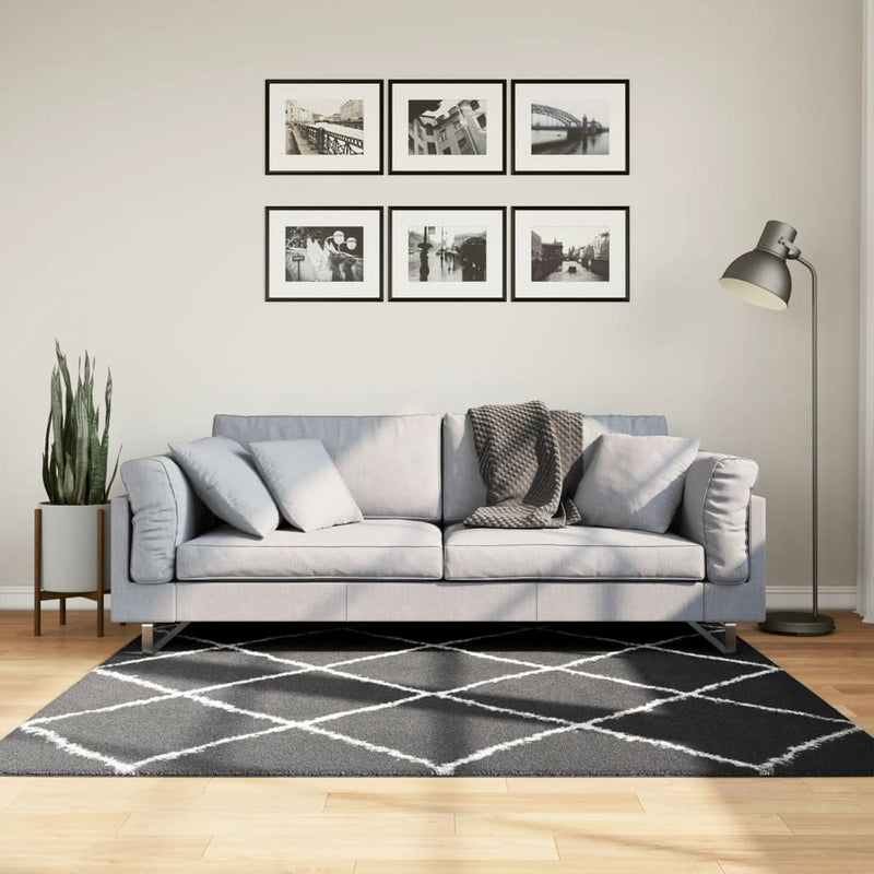 Shaggy Rug PAMPLONA High Pile Modern Black and Cream 160x160 cm