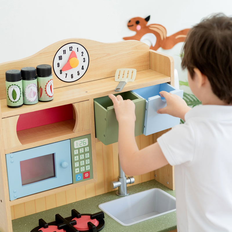 Wooden Kitchen Toy Kitchen With 5 Role Play Accessories TD-11708A